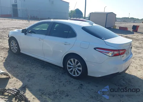 2019 Toyota Camry L/Le/Xle/Se/Xse z USA, uszkodzony, nr VIN 4T1B11HK7KU262896